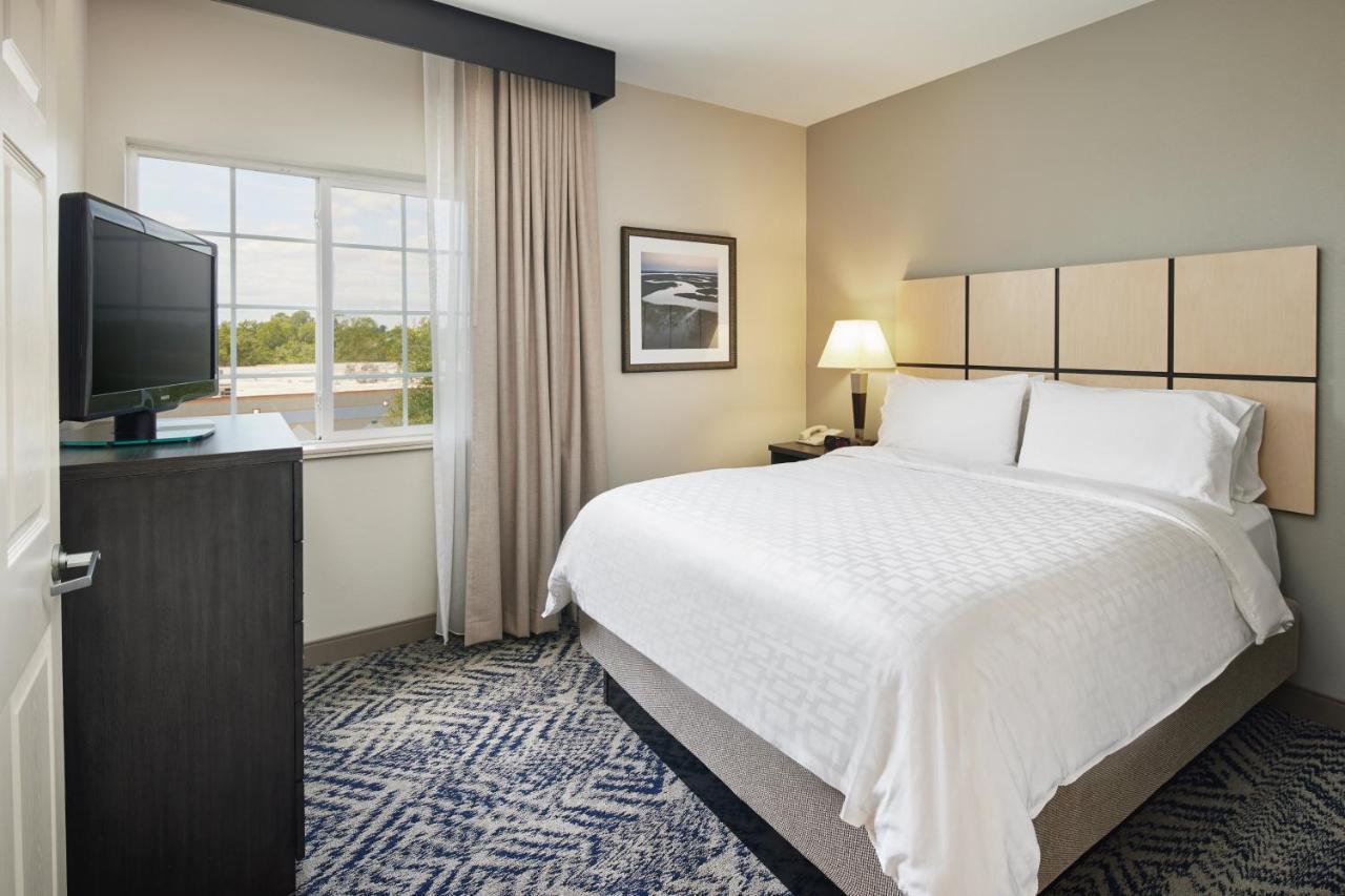 Candlewood Suites Charleston-Northwoods By Ihg North Charleston Exterior foto